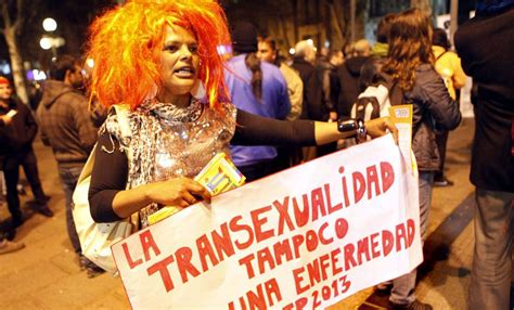 transexual eyacula|Orgullo LGBT+ ¿Cuál es la diferencia entre travesti, transexual y .